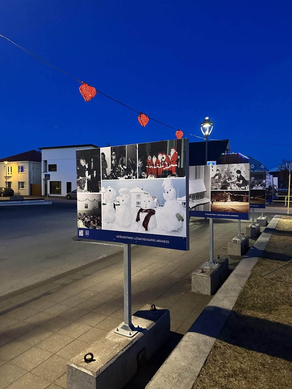 Hátíðarsýning á Akratorgi